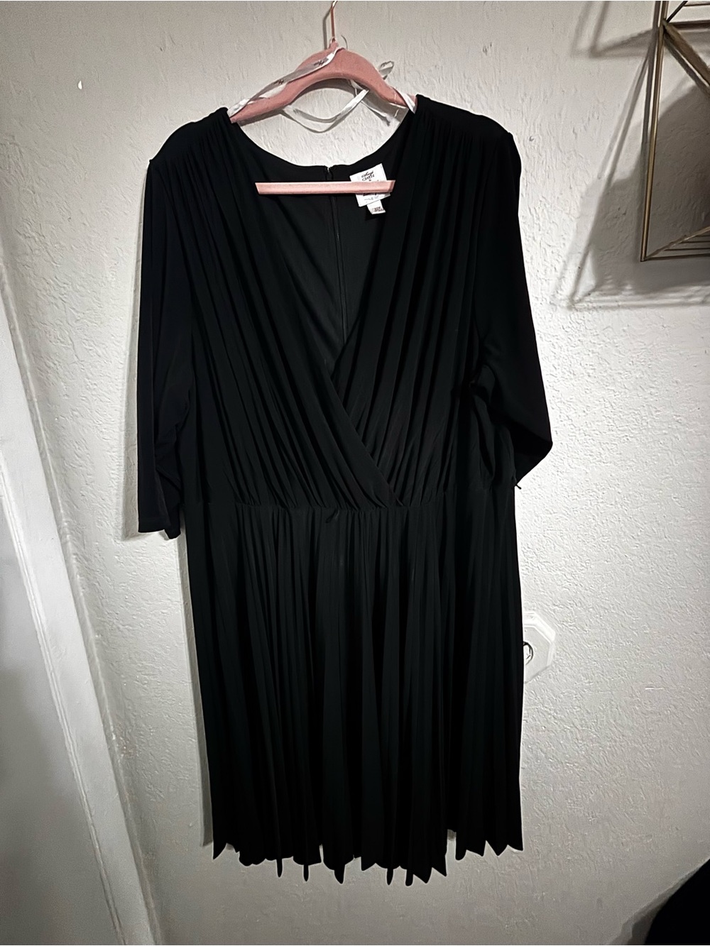 Suzi Chin for Maggy Boutique Black Pleated V-Neck Midi Dress